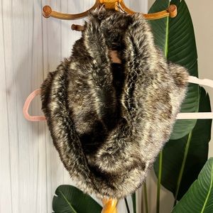 Faded Glory Faux Fur Scarf Wrap NWT Brown